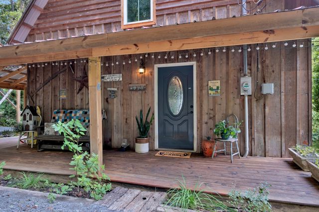 225 Grishom Ln, Granville, TN 38564