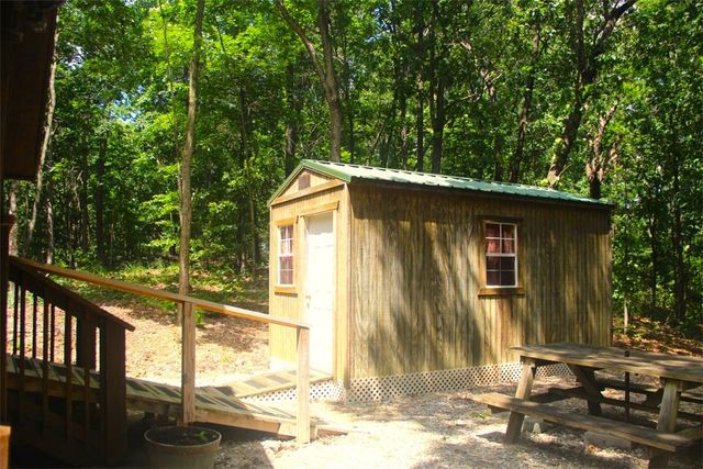 21752 W Highway 62, Eureka Springs, AR 72631