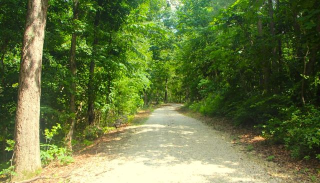 21752 W Highway 62, Eureka Springs, AR 72631