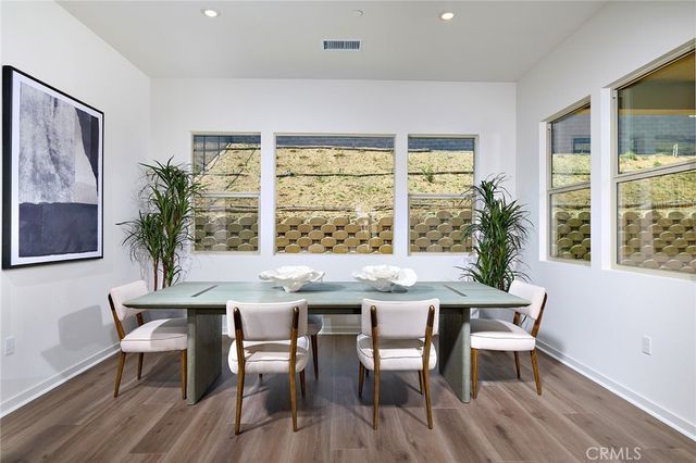 15936 Conservatory Drive, Fontana, CA 92336