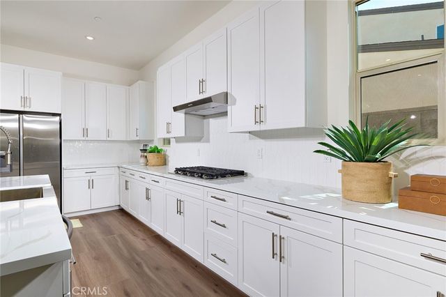 15936 Conservatory Drive, Fontana, CA 92336
