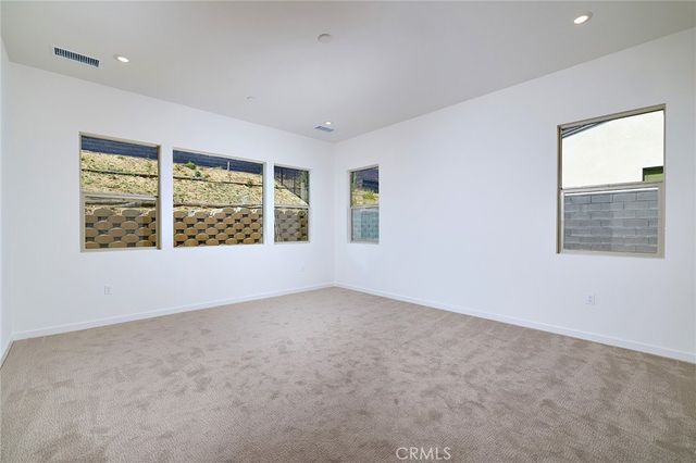 15936 Conservatory Drive, Fontana, CA 92336