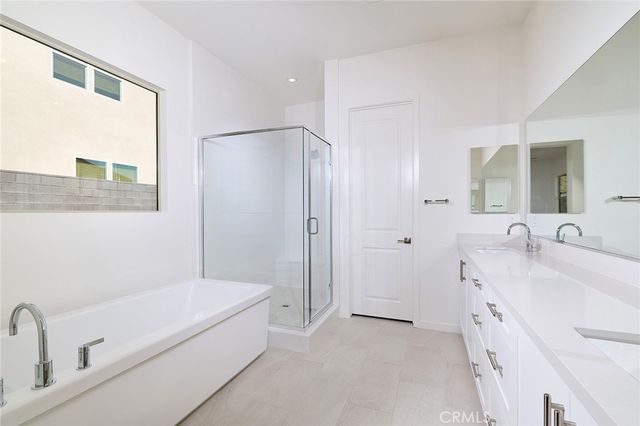 15936 Conservatory Drive, Fontana, CA 92336