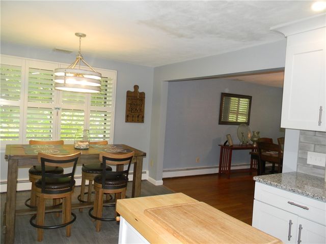 90 Quaker Drive, West Warwick, RI 02893