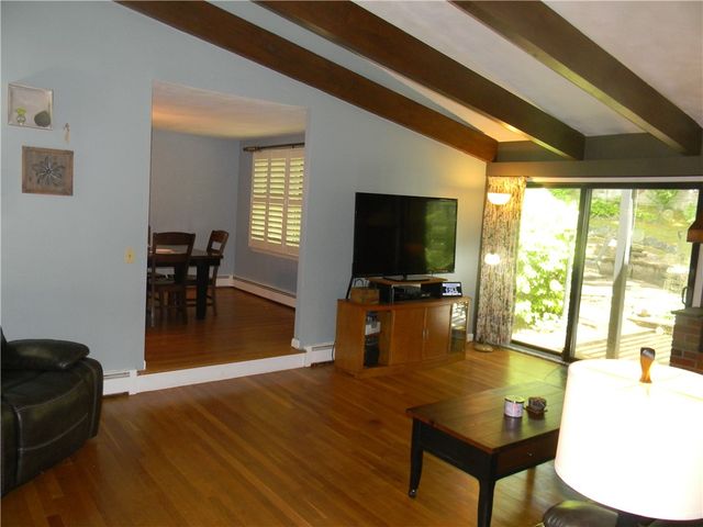 90 Quaker Drive, West Warwick, RI 02893