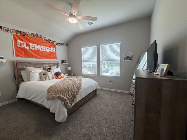 706 Easthill Drive, Princeton, TX 75071