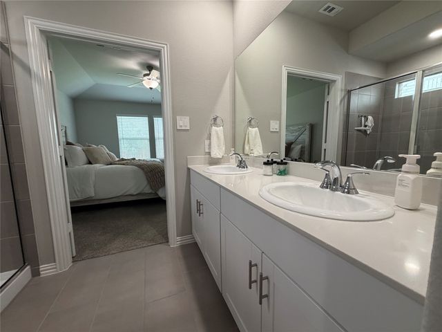 706 Easthill Drive, Princeton, TX 75071