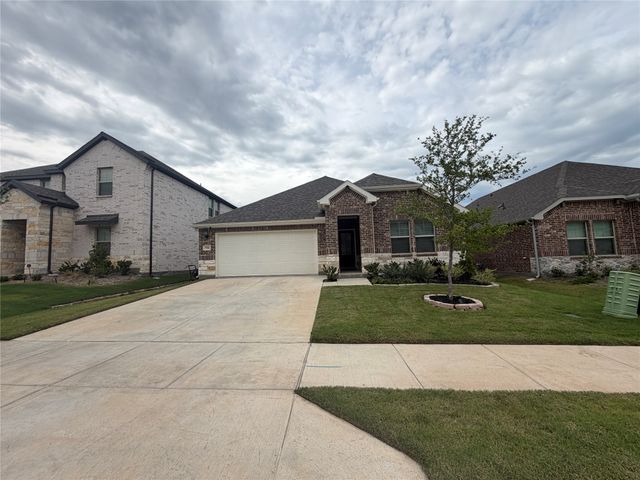 706 Easthill Drive, Princeton, TX 75071
