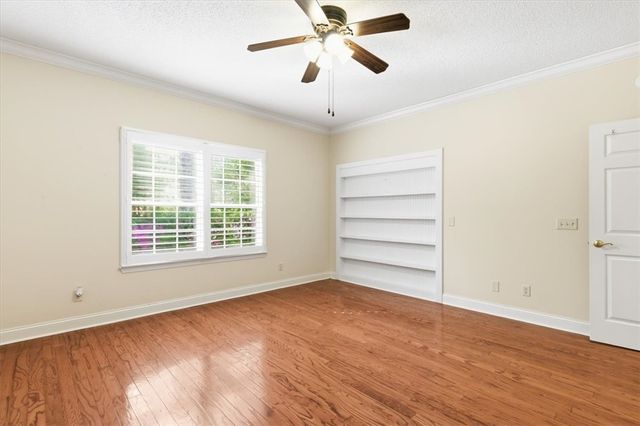 190 Peppertree Crossing Ave, Brunswick, GA 31525