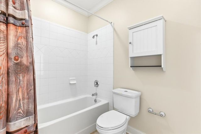 190 Peppertree Crossing Ave, Brunswick, GA 31525