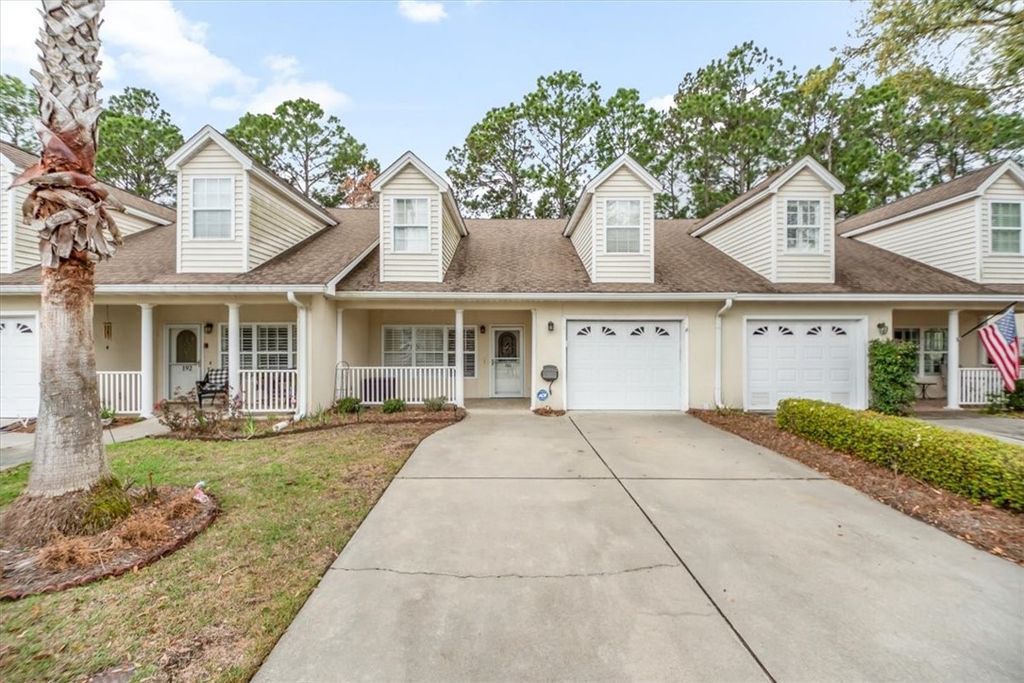 190 Peppertree Crossing Ave, Brunswick, GA 31525