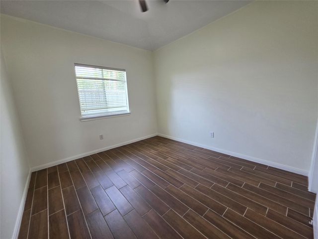 7002 Plaza Del Sol Drive D, Houston, TX 77083