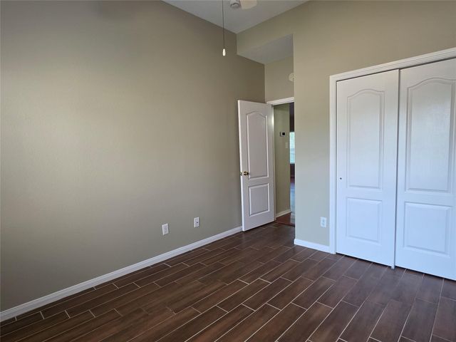 7002 Plaza Del Sol Drive D, Houston, TX 77083