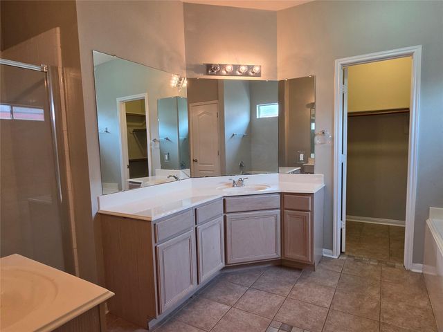 7002 Plaza Del Sol Drive D, Houston, TX 77083