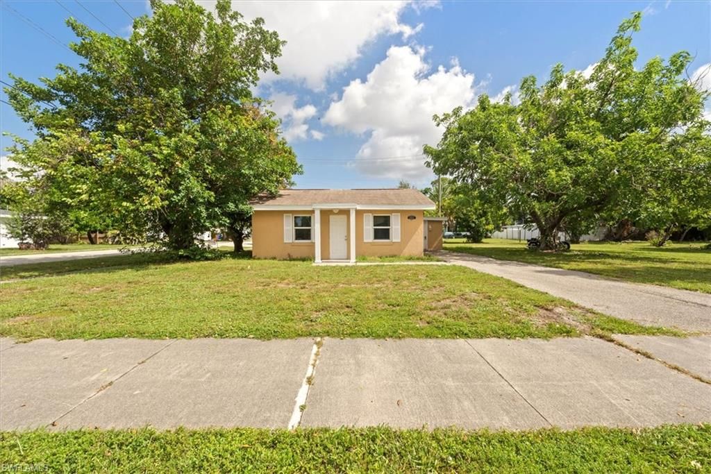 1905 Oakley AVE A and B, FORT MYERS, FL 33901 — photo 2