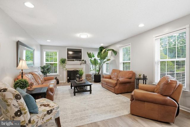 22 POCAHONTAS CT, La Plata, MD 20646