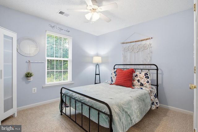 22 POCAHONTAS CT, La Plata, MD 20646