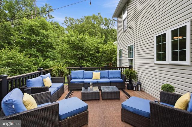 22 POCAHONTAS CT, La Plata, MD 20646