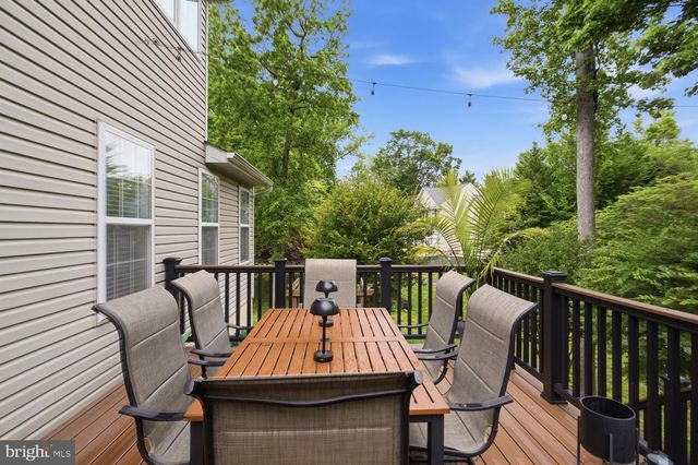 22 POCAHONTAS CT, La Plata, MD 20646