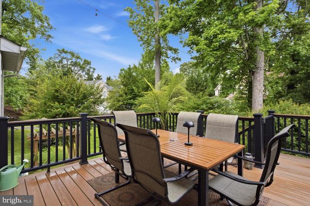 22 POCAHONTAS CT, La Plata, MD 20646