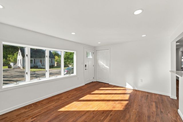 29 Windsor Rd, Beverly, MA 01915