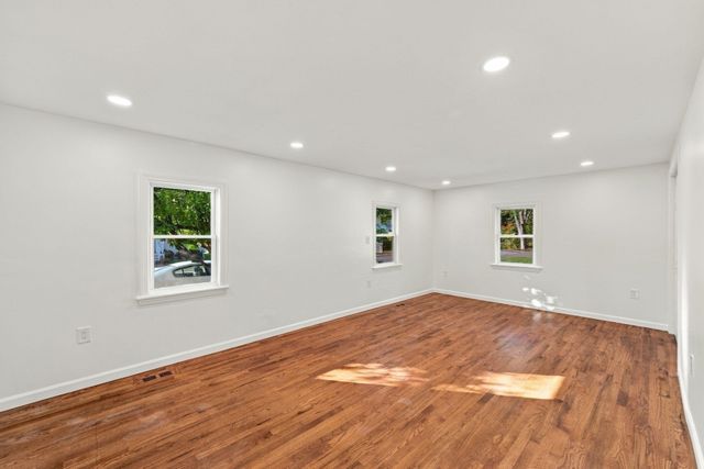 29 Windsor Rd, Beverly, MA 01915