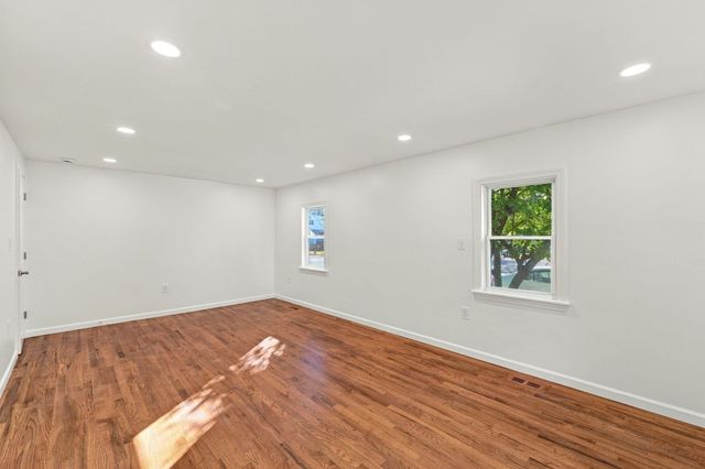 29 Windsor Rd, Beverly, MA 01915