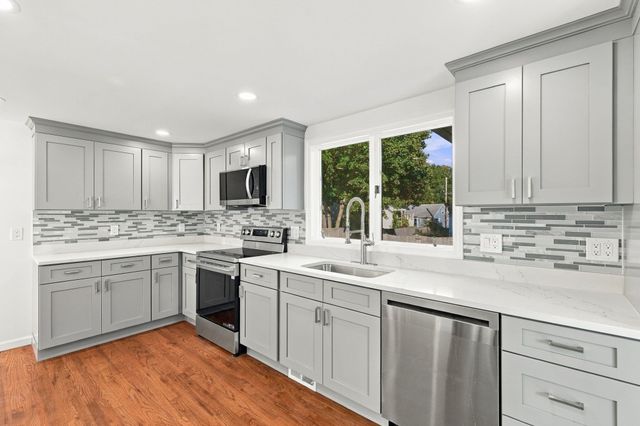 29 Windsor Rd, Beverly, MA 01915