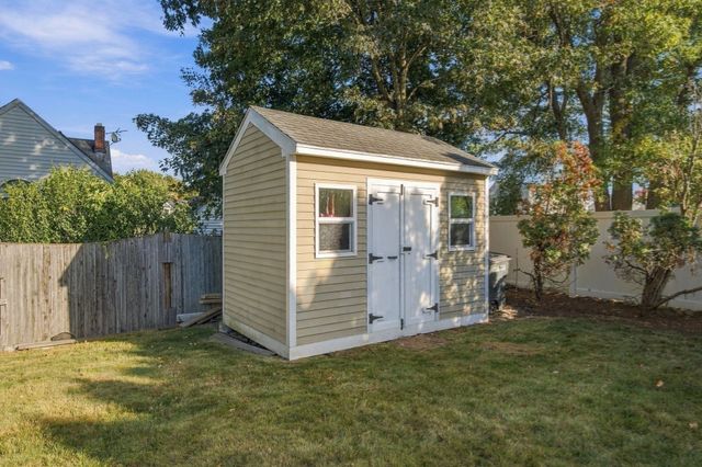 29 Windsor Rd, Beverly, MA 01915