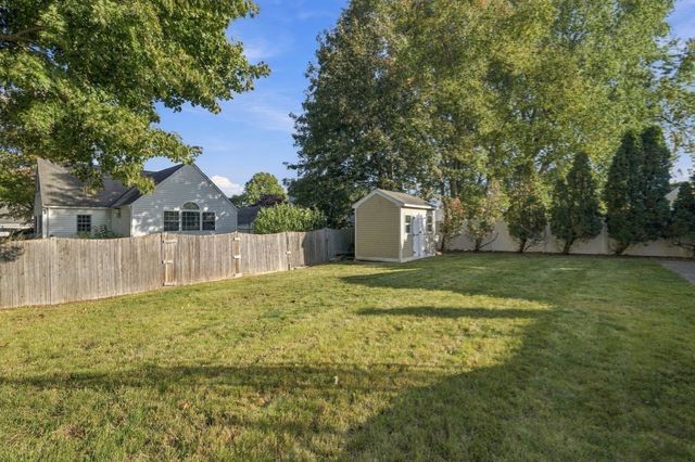 29 Windsor Rd, Beverly, MA 01915