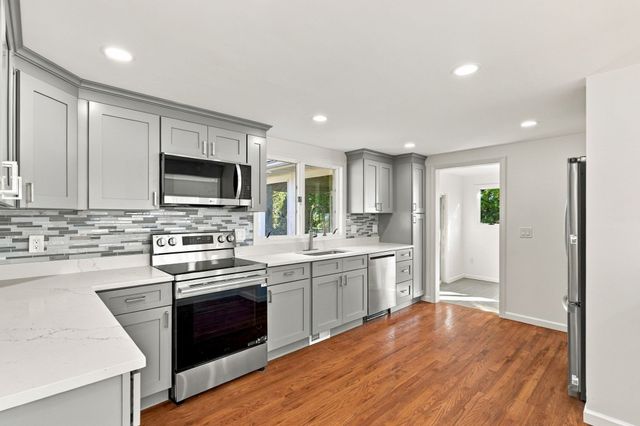 29 Windsor Rd, Beverly, MA 01915