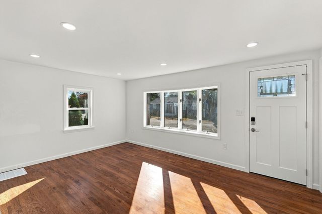 29 Windsor Rd, Beverly, MA 01915