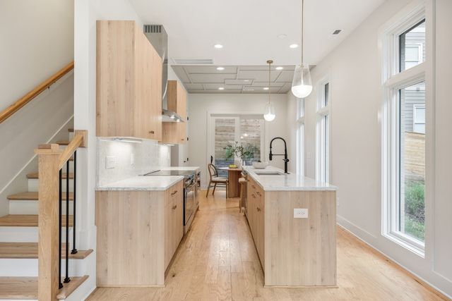 1721 6th Ave N Unit 10, Nashville, TN 37208