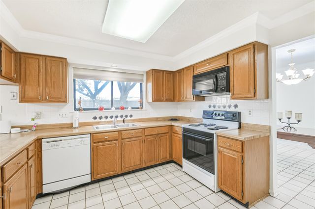 15730 Maple Manor Drive, Houston, TX 77095