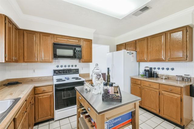 15730 Maple Manor Drive, Houston, TX 77095