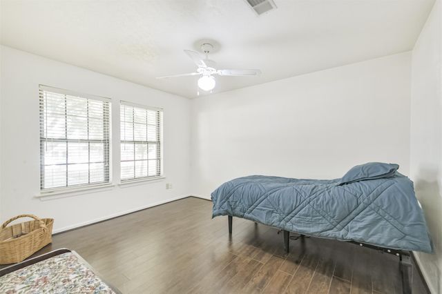 15730 Maple Manor Drive, Houston, TX 77095