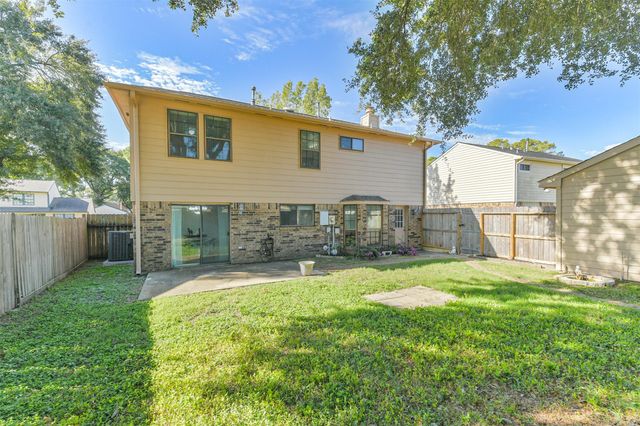 15730 Maple Manor Drive, Houston, TX 77095