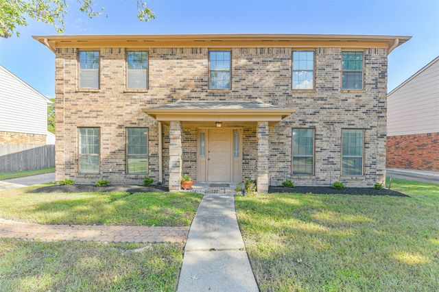 15730 Maple Manor Drive, Houston, TX 77095