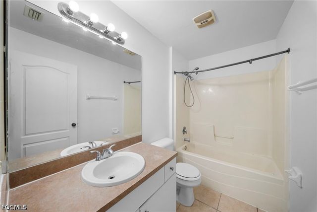 3213 17th ST SW, Lehigh Acres, FL 33976