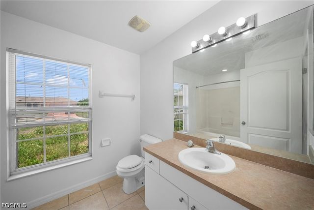 3213 17th ST SW, Lehigh Acres, FL 33976