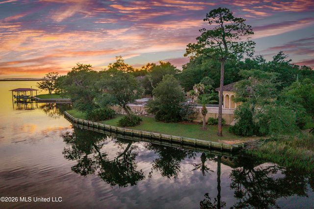 2804 Eagle Pine Drive, Ocean Springs, MS 39564