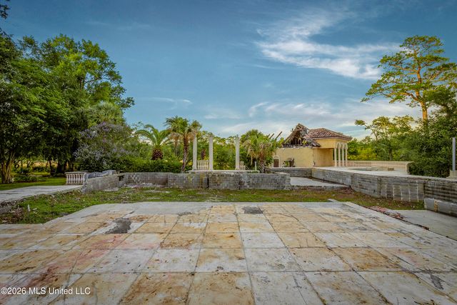 2804 Eagle Pine Drive, Ocean Springs, MS 39564