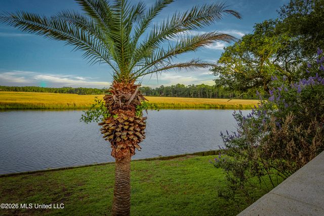2804 Eagle Pine Drive, Ocean Springs, MS 39564