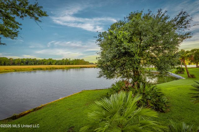 2804 Eagle Pine Drive, Ocean Springs, MS 39564