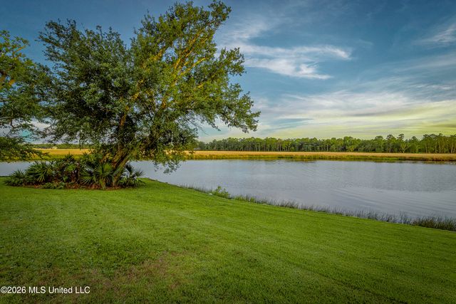 2804 Eagle Pine Drive, Ocean Springs, MS 39564