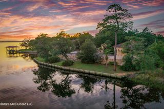 2804 Eagle Pine Drive, Ocean Springs, MS 39564
