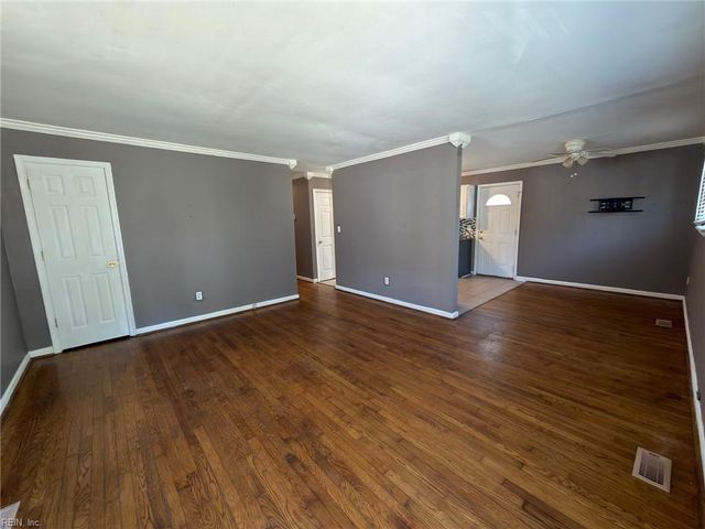 216 W Kelly AVE, Hampton, VA 23663