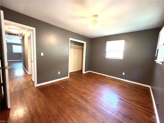 216 W Kelly AVE, Hampton, VA 23663