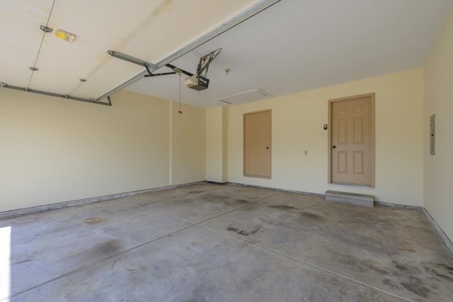 1141 E Cambridge Street, Springfield, MO 65807