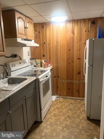 9904 LANHAM SEVERN RD, Lanham, MD 20706